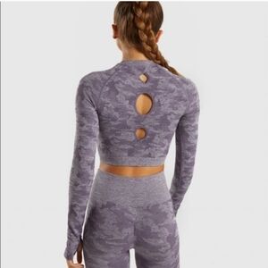 Gymshark Camo Seamless Long Sleeve Crop Top Dry Thumbholes Cutouts Cinched Small